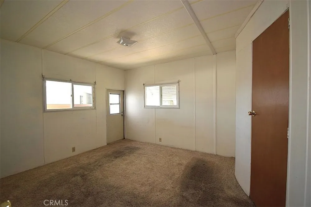 56254 29 Palms Highway #25 Yucca Valley, CA 92284
