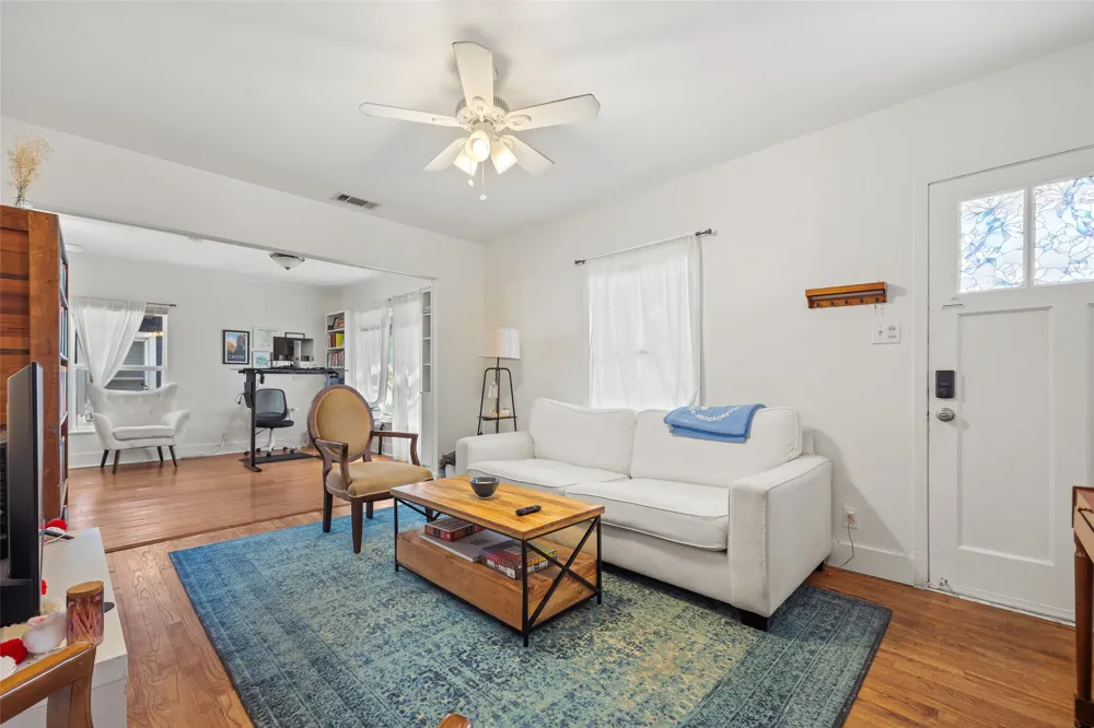 5504 Joe Sayers Avenue Austin, TX 78756