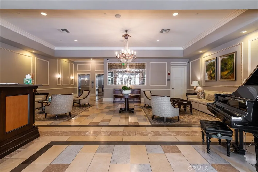 268 Caruso Avenue Glendale, CA 91210