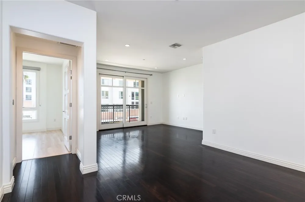 268 Caruso Avenue Glendale, CA 91210