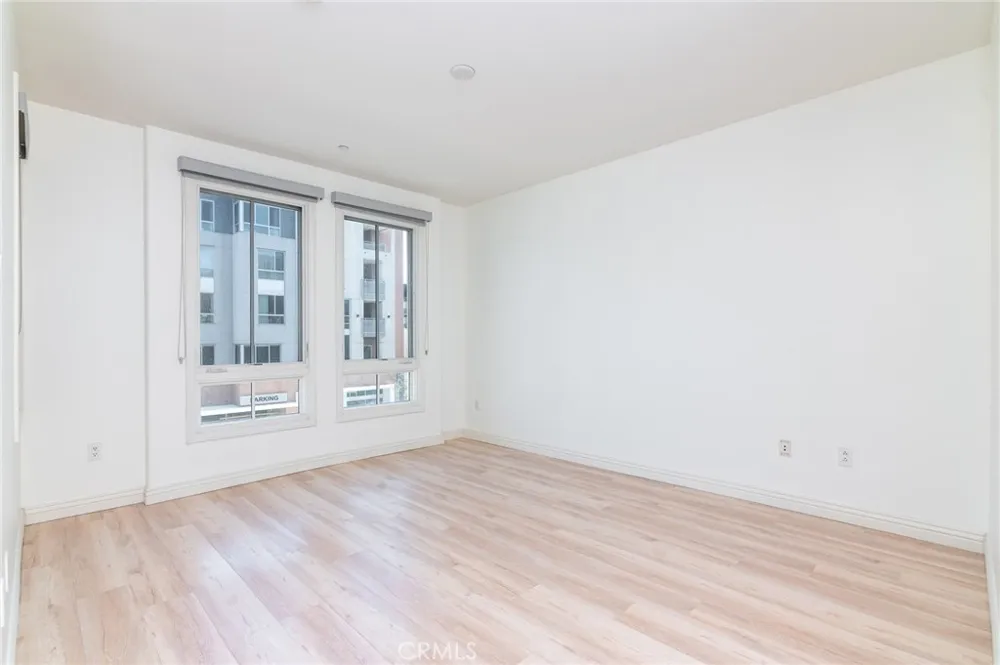 268 Caruso Avenue Glendale, CA 91210