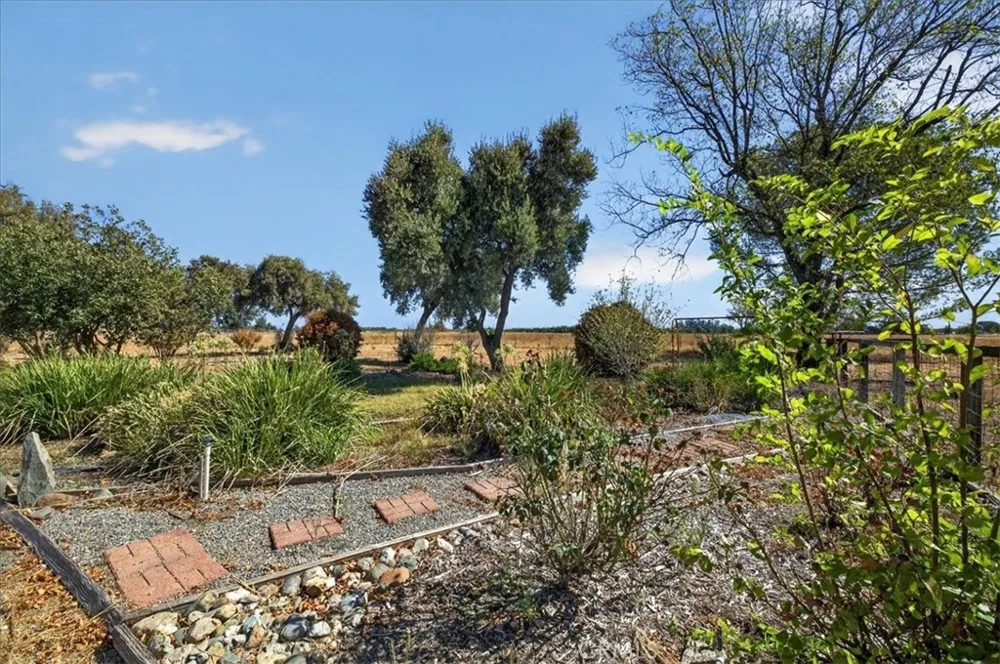 6838 County Road 18 Orland, CA 95963