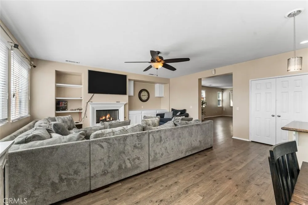 1234 Wellington Drive Palmdale, CA 93551