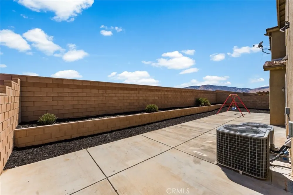 1234 Wellington Drive Palmdale, CA 93551