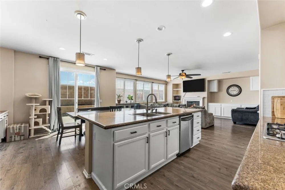 1234 Wellington Drive Palmdale, CA 93551
