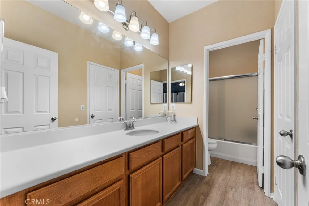1234 Wellington Drive Palmdale, CA 93551