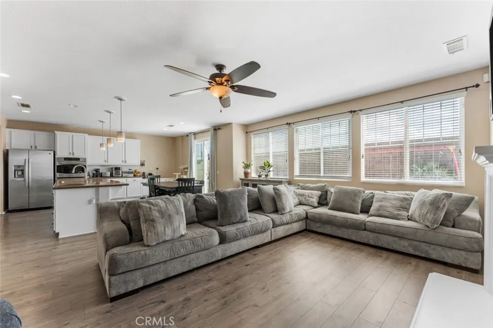 1234 Wellington Drive Palmdale, CA 93551