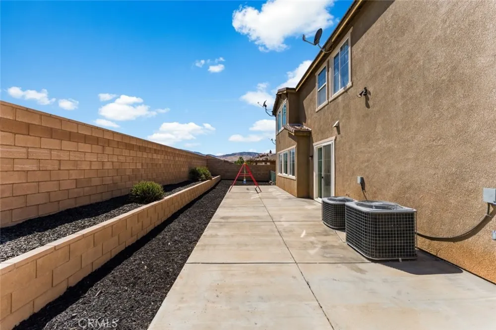 1234 Wellington Drive Palmdale, CA 93551