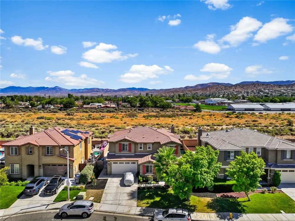 1234 Wellington Drive Palmdale, CA 93551