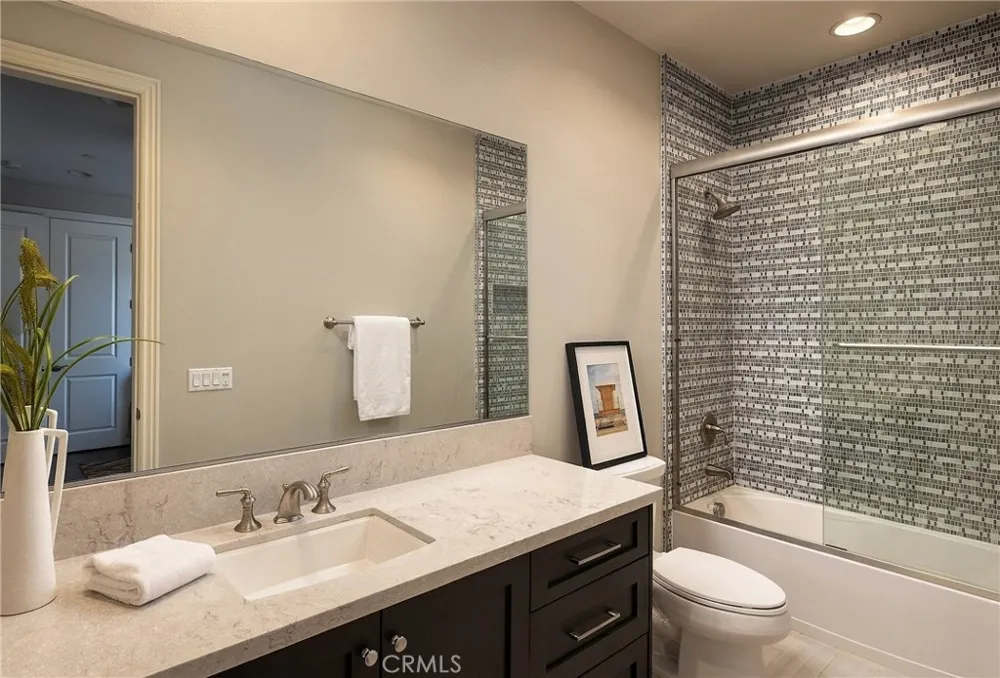106 Heather Mist Irvine, CA 92618