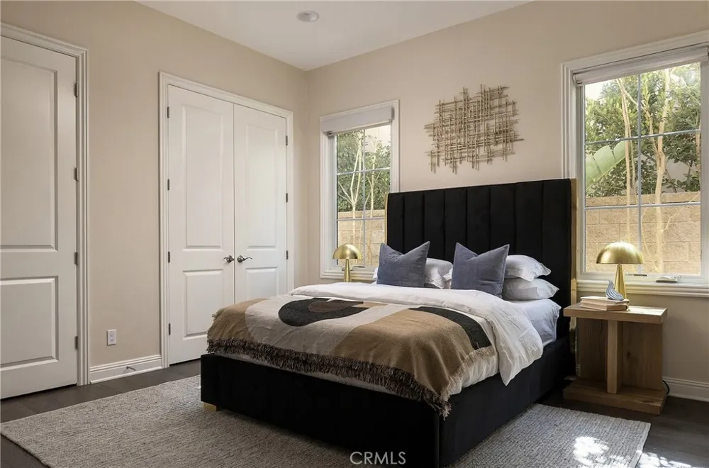 106 Heather Mist Irvine, CA 92618