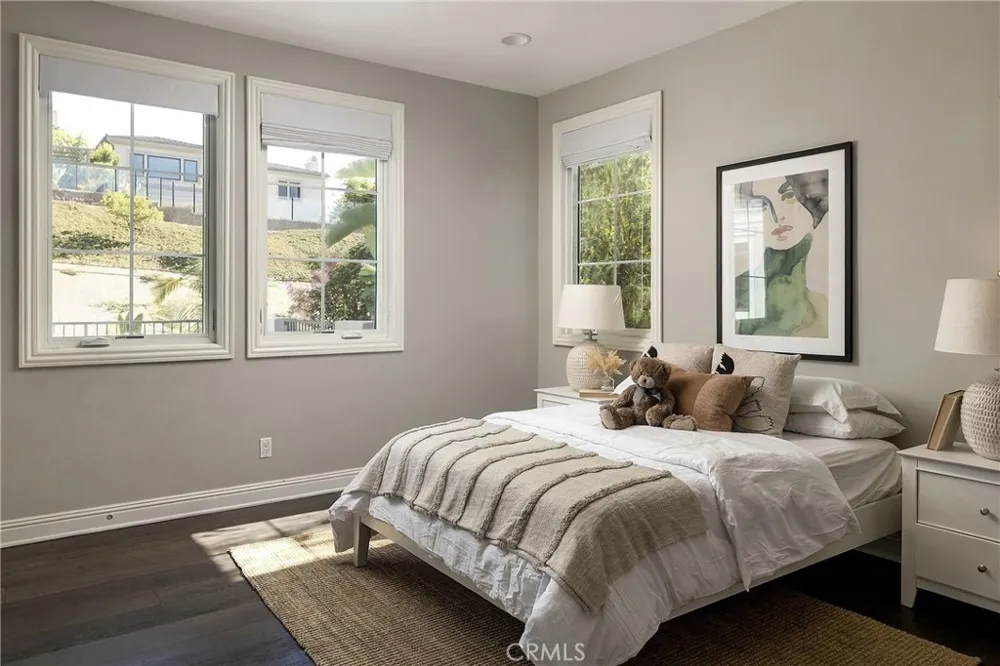 106 Heather Mist Irvine, CA 92618