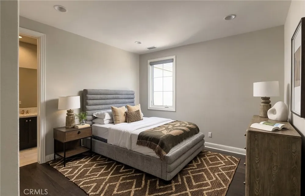 106 Heather Mist Irvine, CA 92618