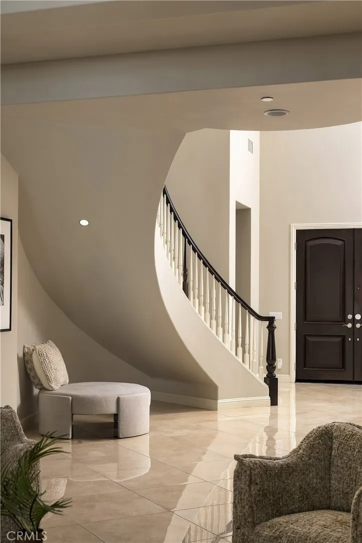 106 Heather Mist Irvine, CA 92618