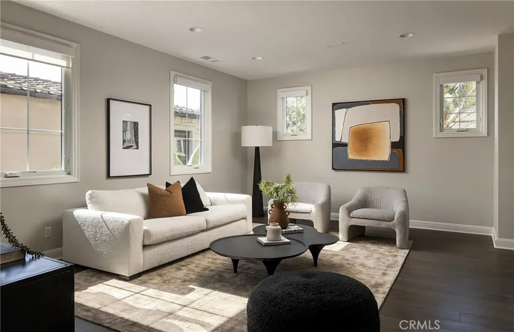 106 Heather Mist Irvine, CA 92618