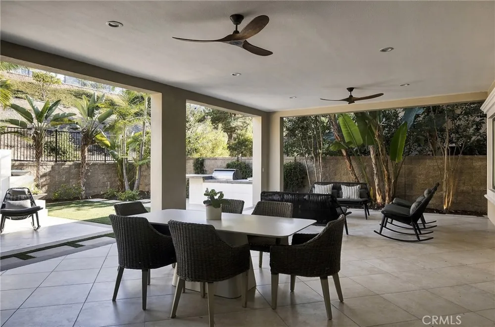106 Heather Mist Irvine, CA 92618