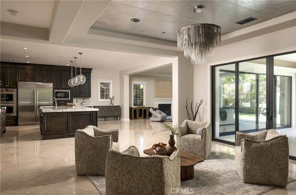 106 Heather Mist Irvine, CA 92618