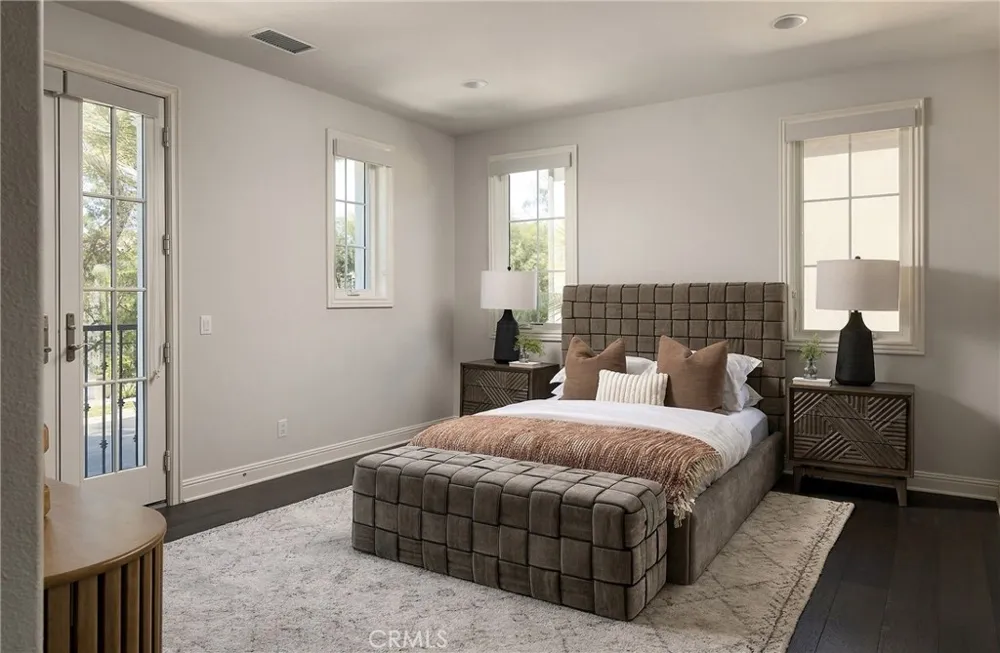 106 Heather Mist Irvine, CA 92618