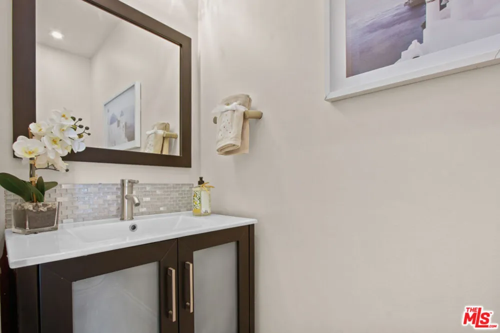 9509 Cresta Drive Los Angeles, CA 90035