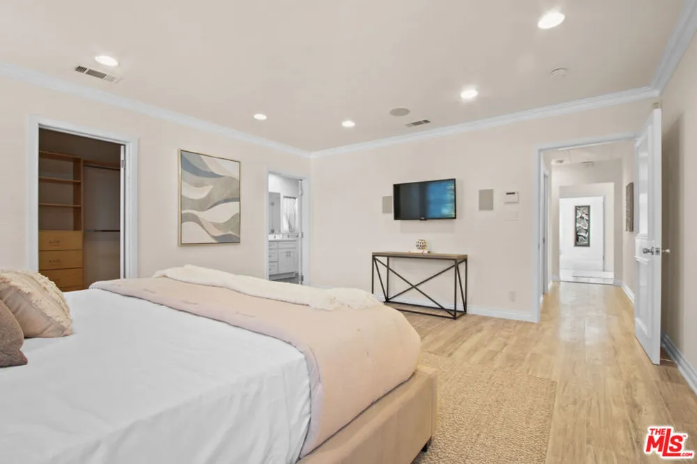 9509 Cresta Drive Los Angeles, CA 90035