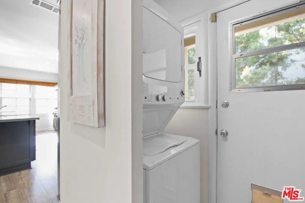 9509 Cresta Drive Los Angeles, CA 90035