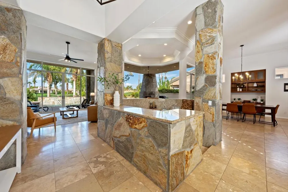 80670 Spanish La Quinta, CA 92253