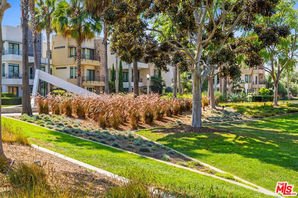 12963 Runway Road #218 Playa Vista, CA 90094