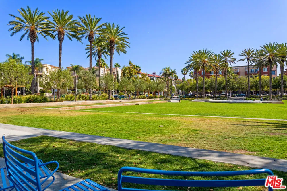 12963 Runway Road #218 Playa Vista, CA 90094