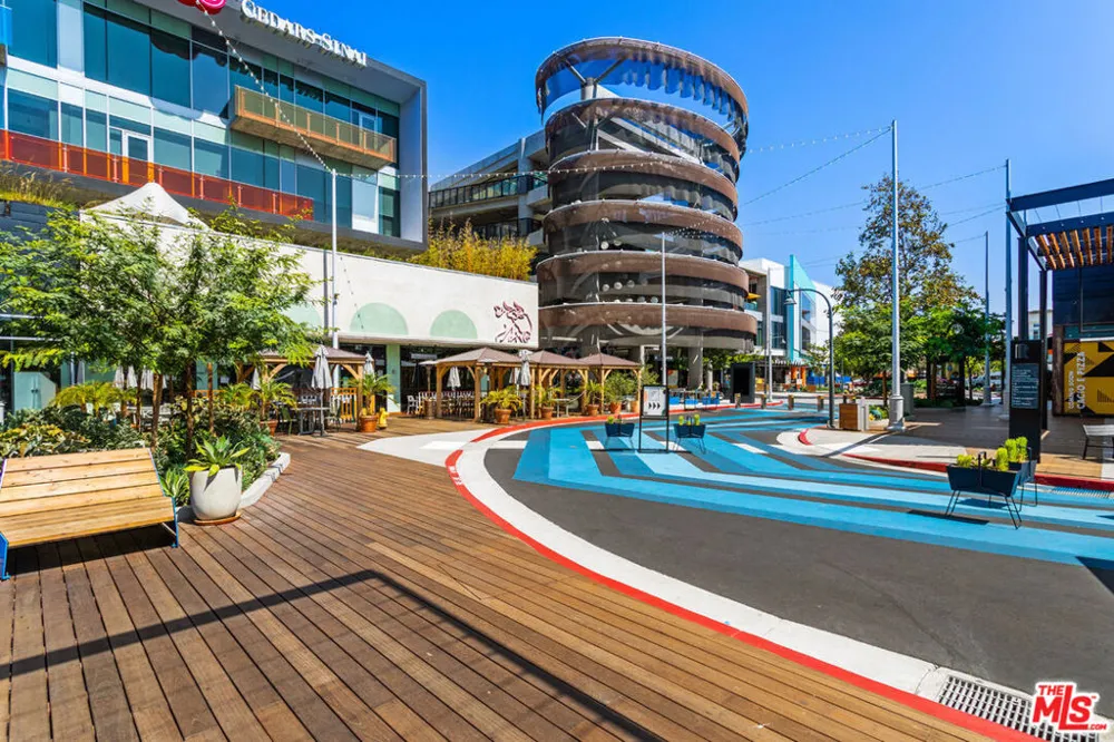 12963 Runway Road #218 Playa Vista, CA 90094