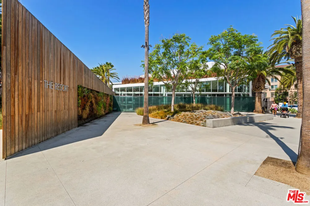 12963 Runway Road #218 Playa Vista, CA 90094