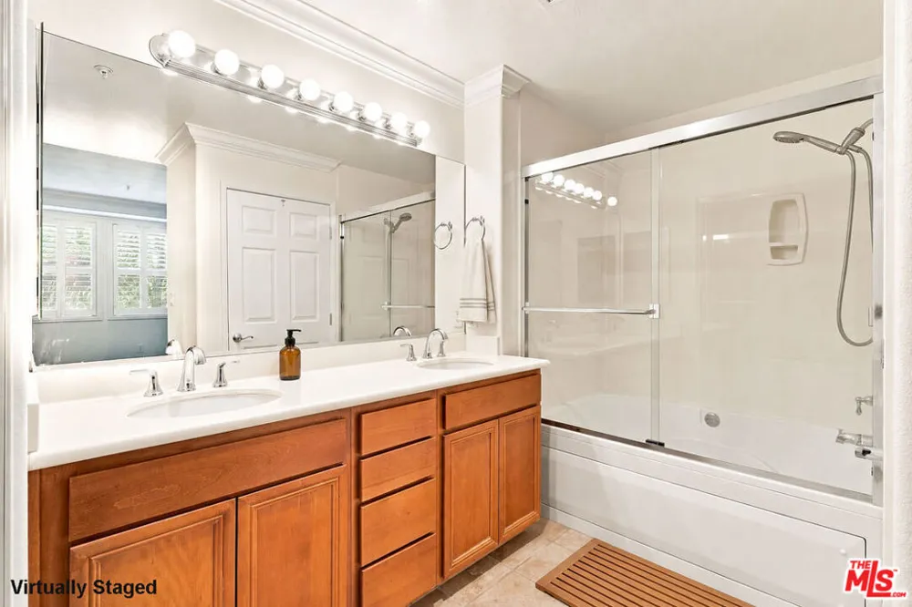 12963 Runway Road #218 Playa Vista, CA 90094