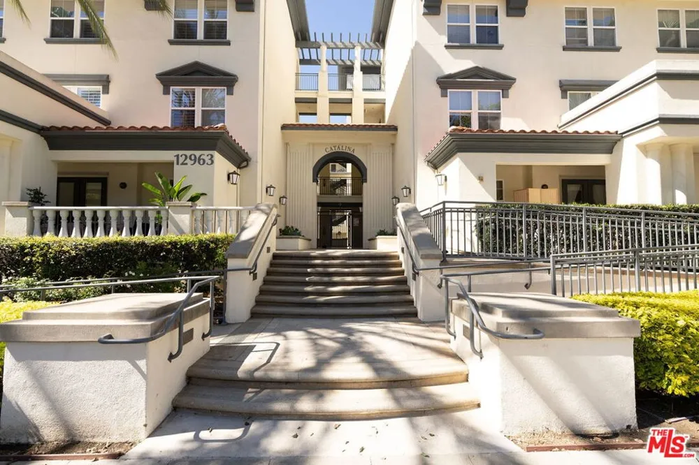 12963 Runway Road #218 Playa Vista, CA 90094
