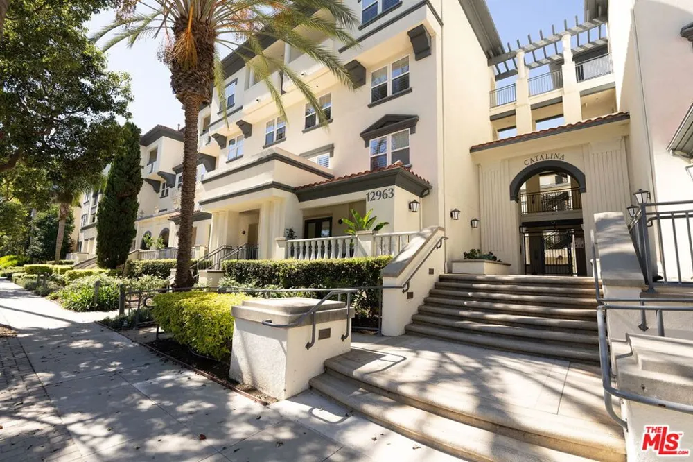 12963 Runway Road #218 Playa Vista, CA 90094