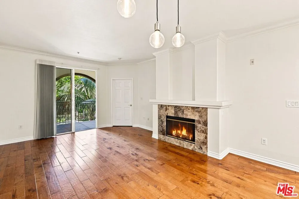 12963 Runway Road #218 Playa Vista, CA 90094