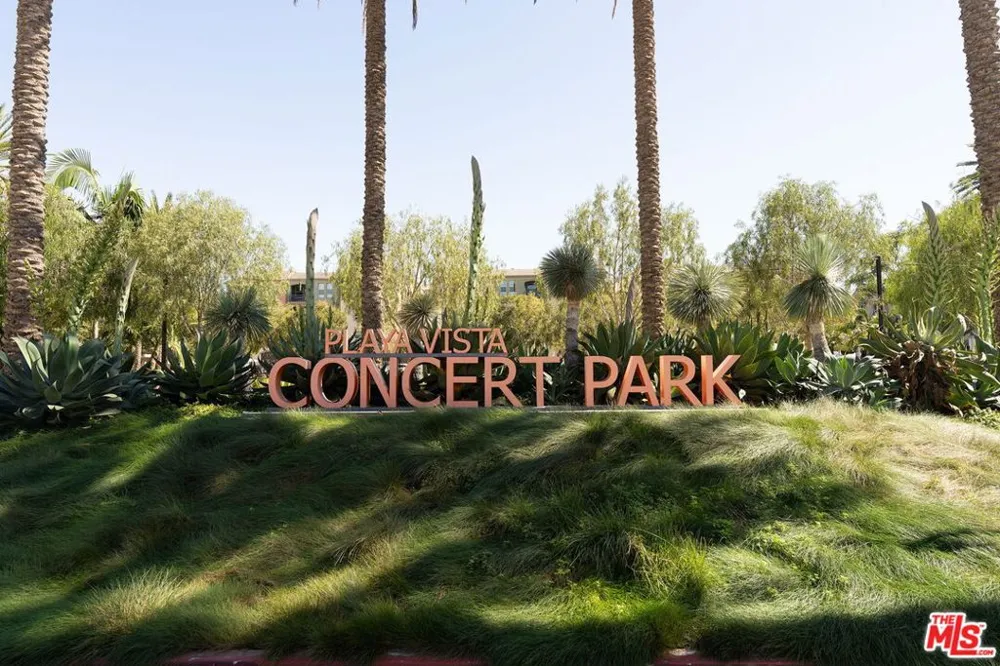 12963 Runway Road #218 Playa Vista, CA 90094