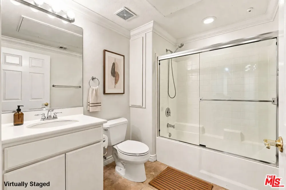 12963 Runway Road #218 Playa Vista, CA 90094