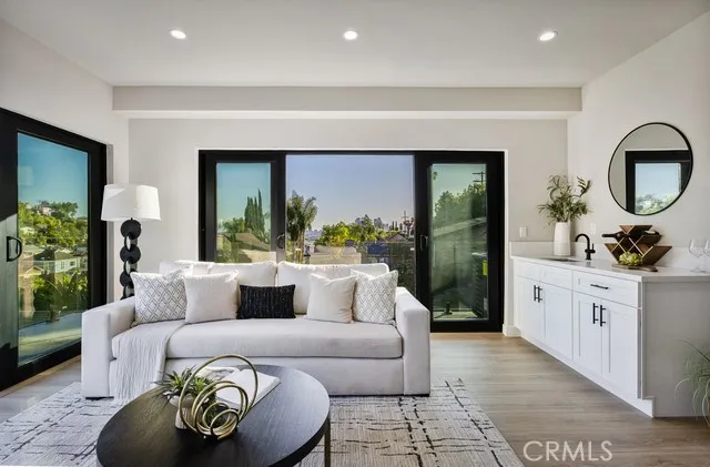3032 Johnston Street Los Angeles, CA 90031
