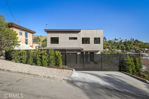 3032 Johnston Street