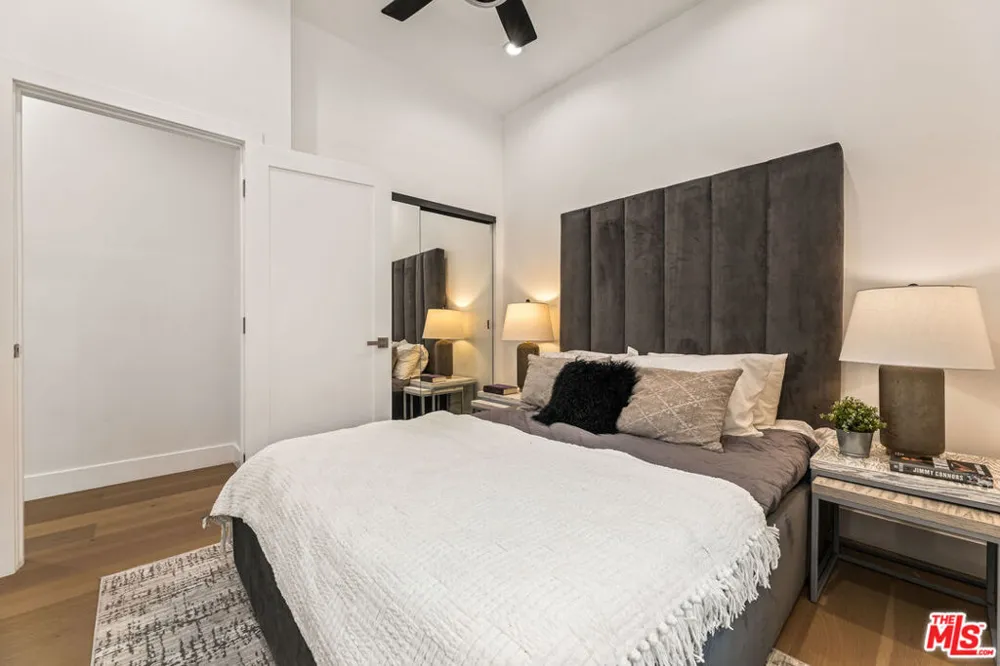 1170 S Lucerne Boulevard Los Angeles, CA 90019
