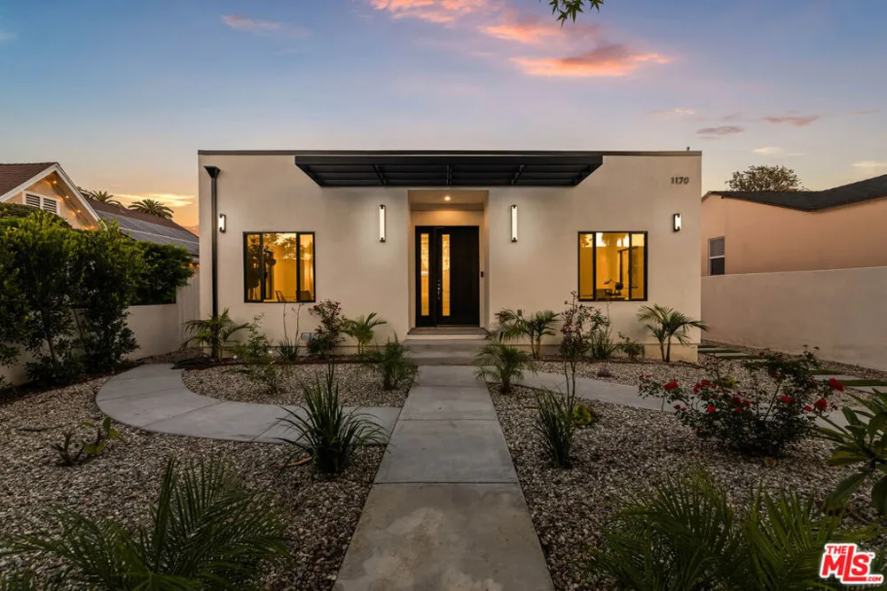 1170 S Lucerne Boulevard Los Angeles, CA 90019