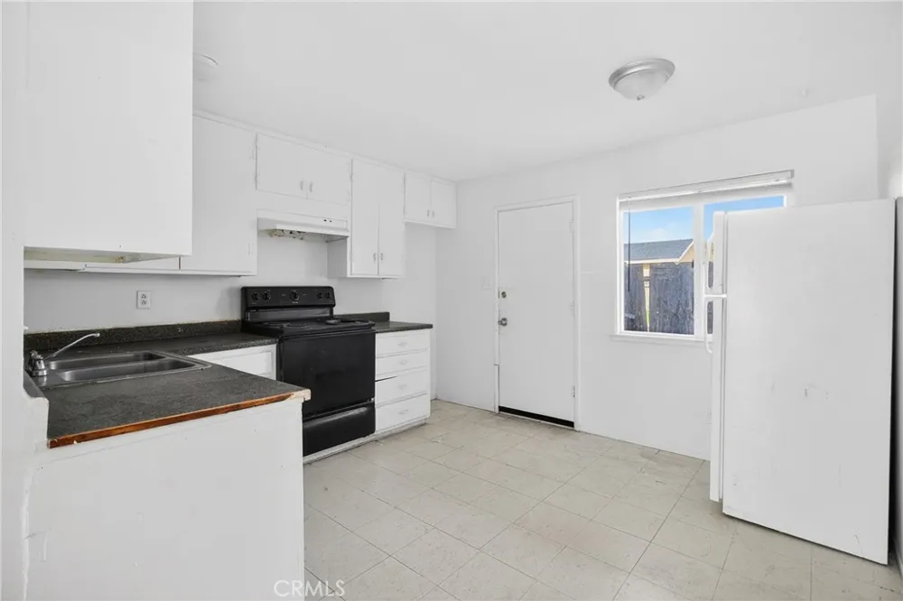 1962 Edwards Merced, CA 95340