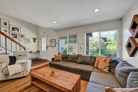 10832 Macouba Pl