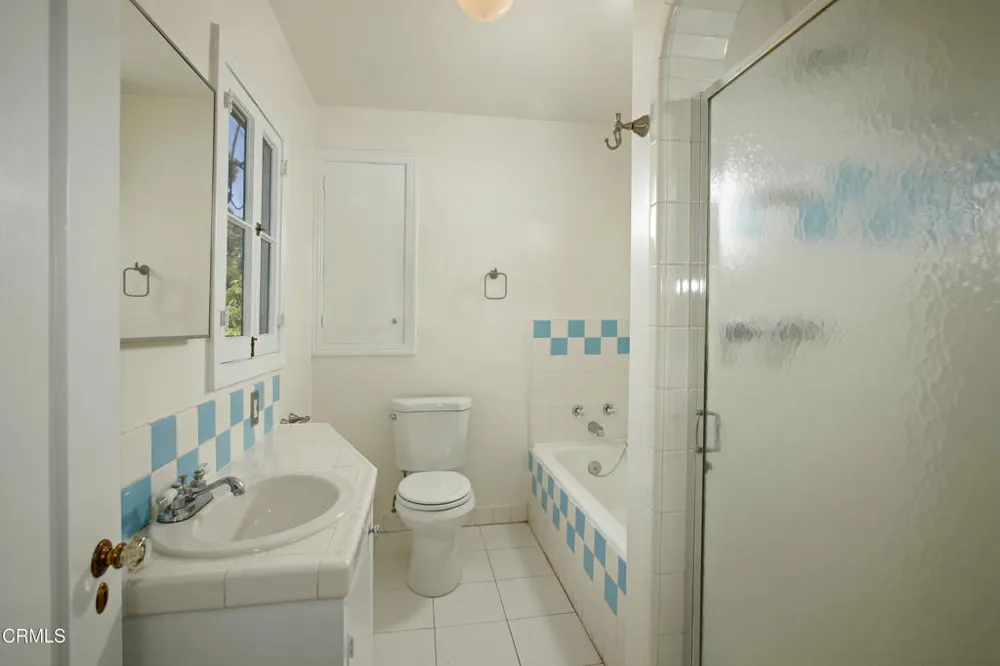 1233 Isabel Street Glendale, CA 91207