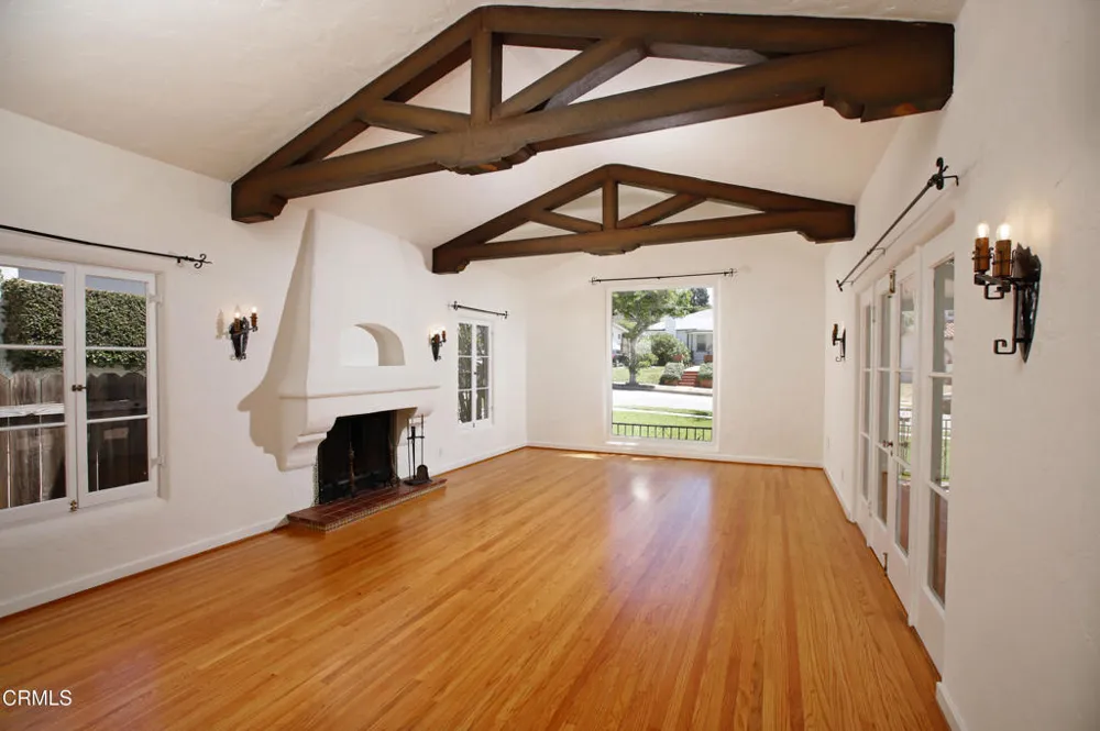 1233 Isabel Street Glendale, CA 91207