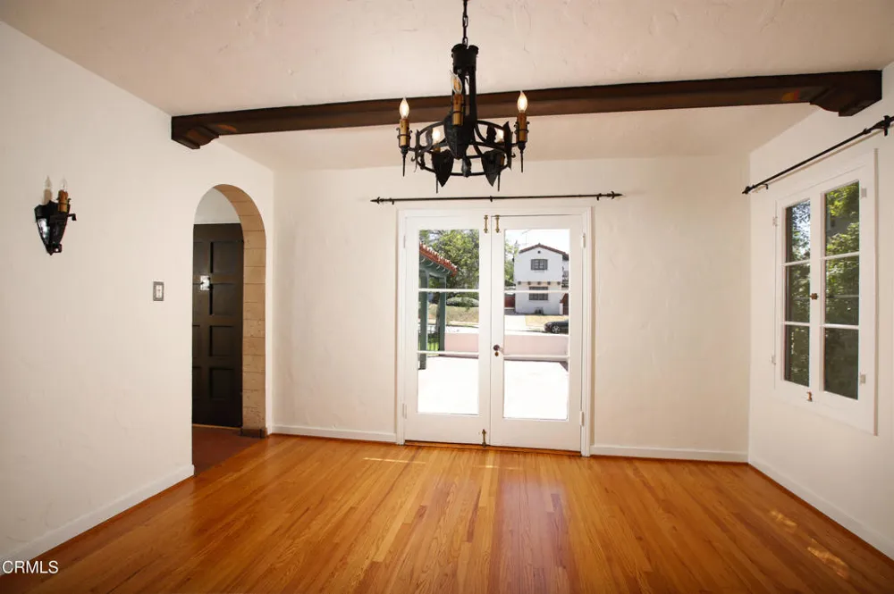 1233 Isabel Street Glendale, CA 91207