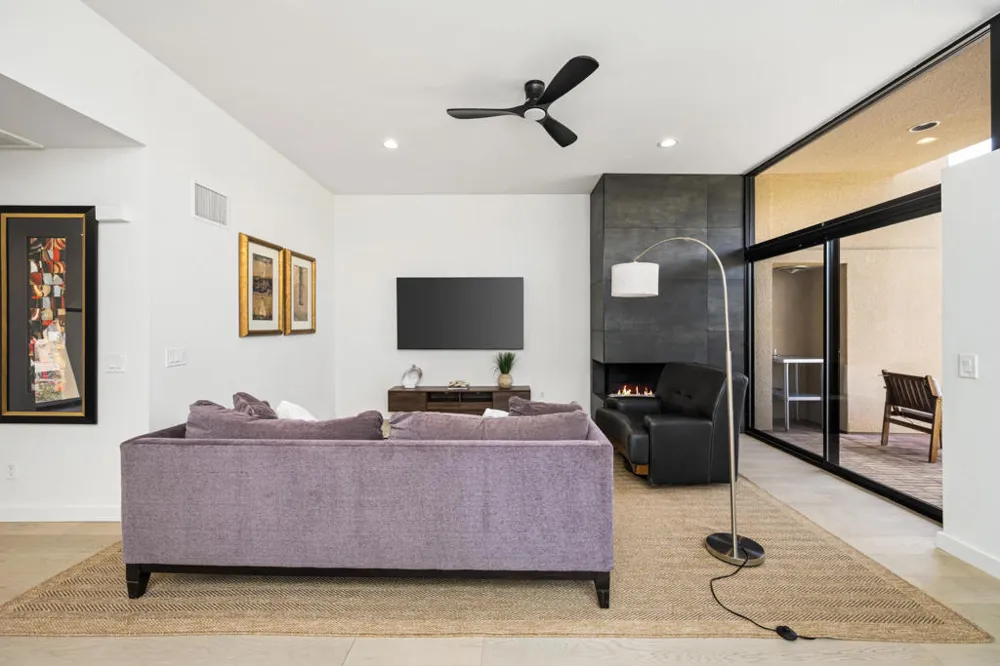 100 E Stevens Road #513 Palm Springs, CA 92262