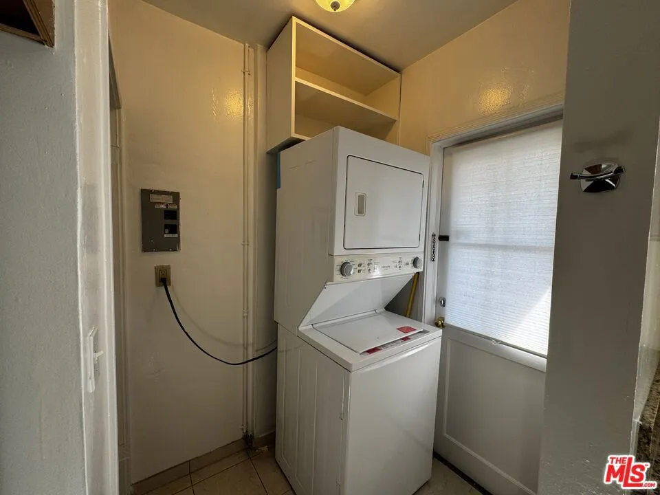 1246 Edris Drive Los Angeles, CA 90035