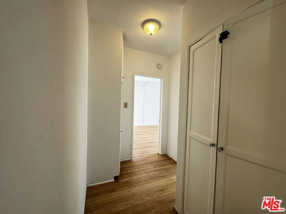 1246 Edris Drive Los Angeles, CA 90035