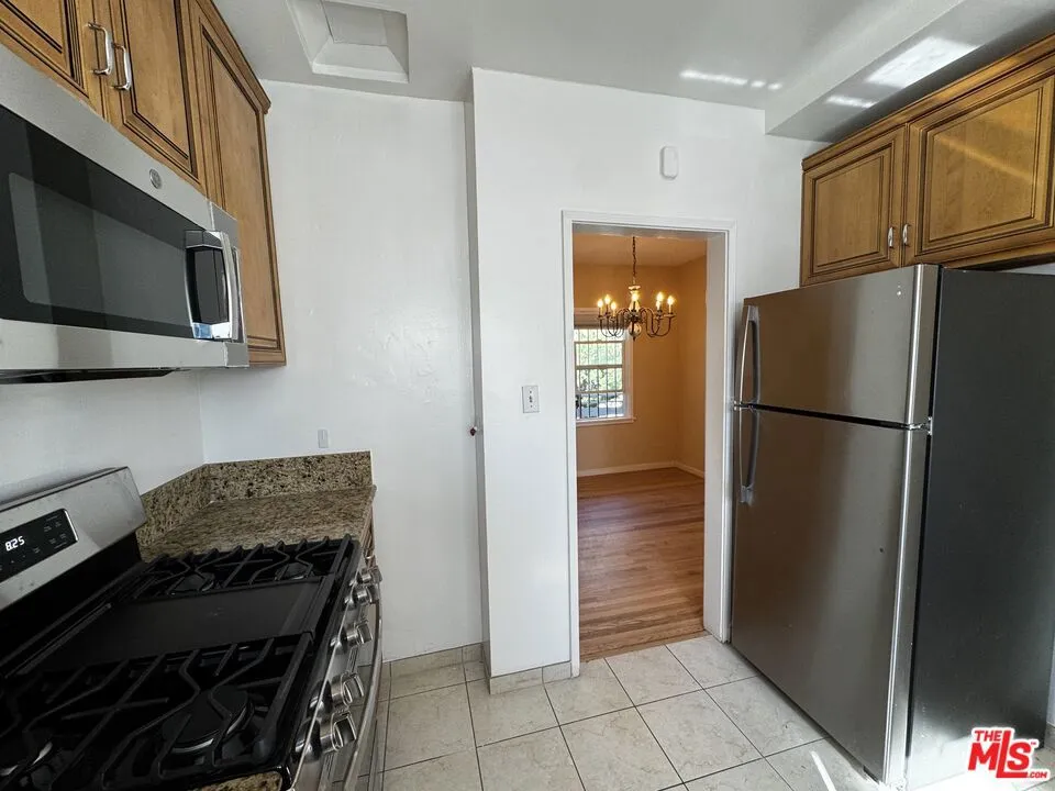 1246 Edris Drive Los Angeles, CA 90035