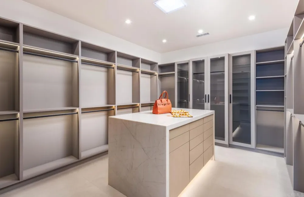 15575 Las Planideras Rancho Santa Fe, CA 92067